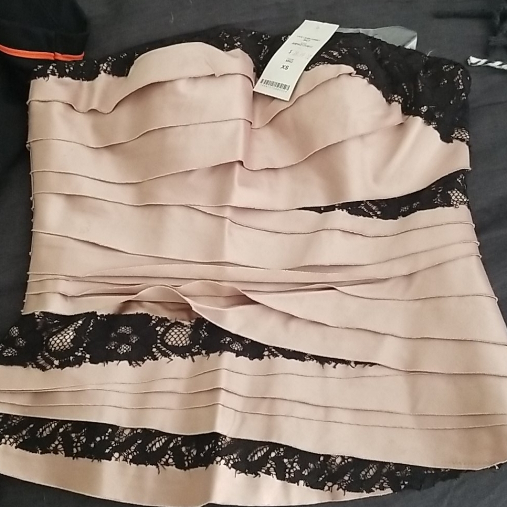 Bebe crop top